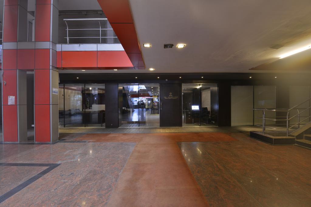 The Golden Oak Hotel Rāipur Exterior foto